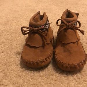 Osh kosh ankle boots